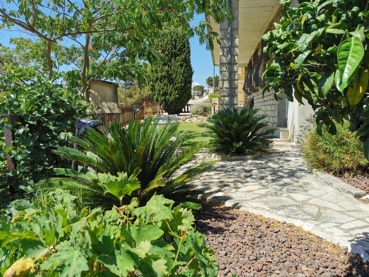 Le Coteau Fleuri Carnoux-en-Provence Exterior foto